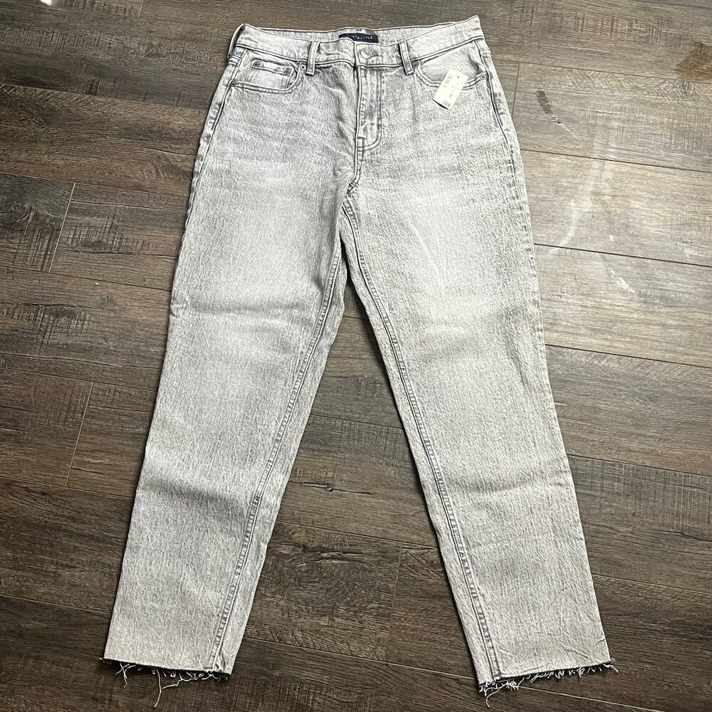 *BNWT* Aeropostale Gray Mom Jeans Pants Denim ((size 8R))